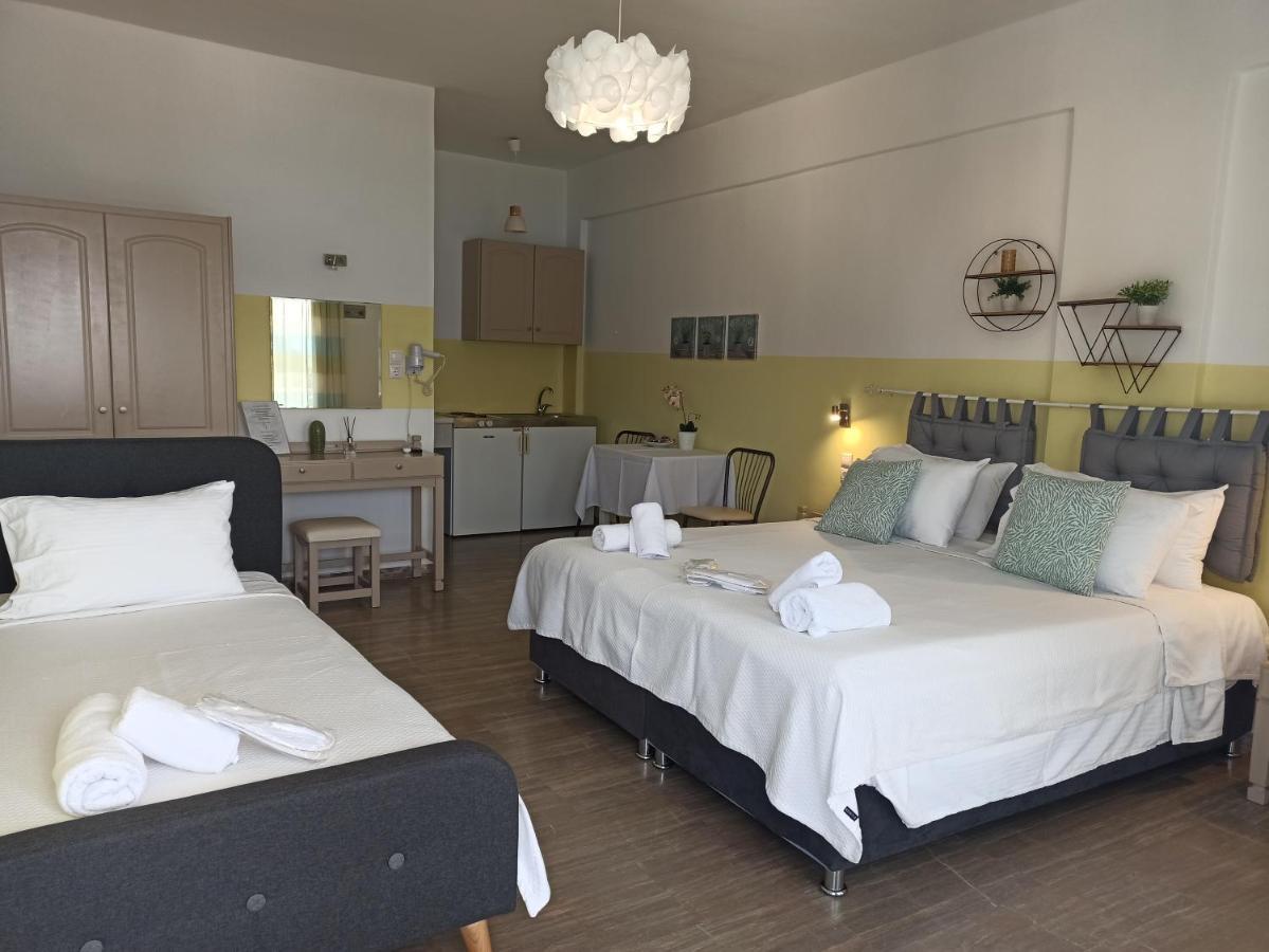 Theodora Rooms Poros Town Екстер'єр фото