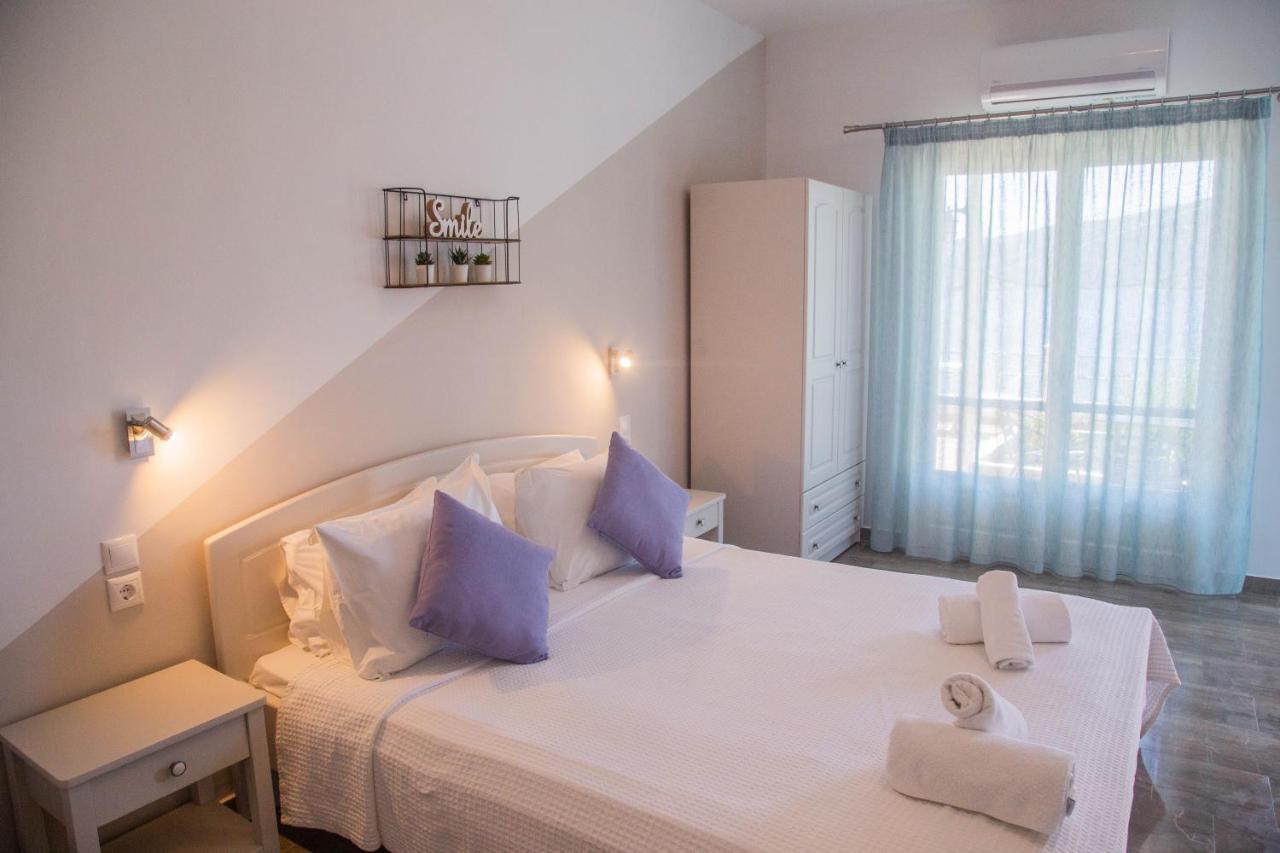 Theodora Rooms Poros Town Екстер'єр фото