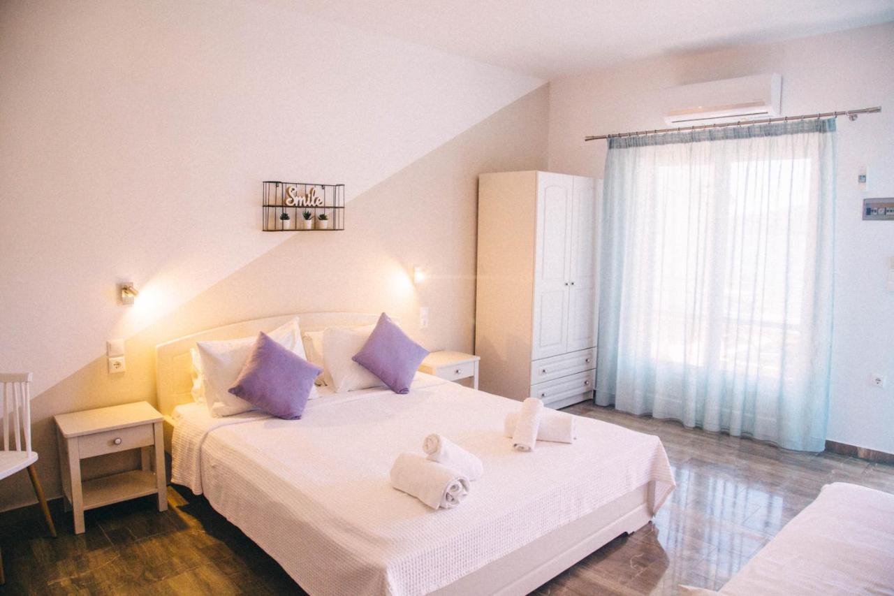 Theodora Rooms Poros Town Екстер'єр фото